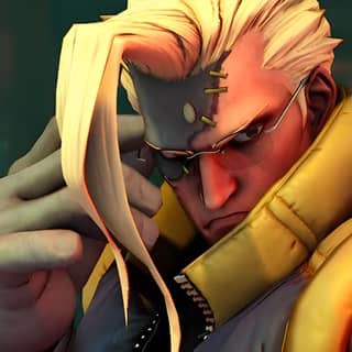 Street Fighter V: Arcade Edition menampilkan seseorang yang mengenakan jaket kuning dan kacamata, memamerkan seni bertarung dalam permainan video.